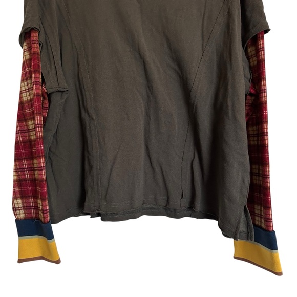 NATURAL LIFE Gray Top with Plaid Sleeves Medium - Picture 7 of 11